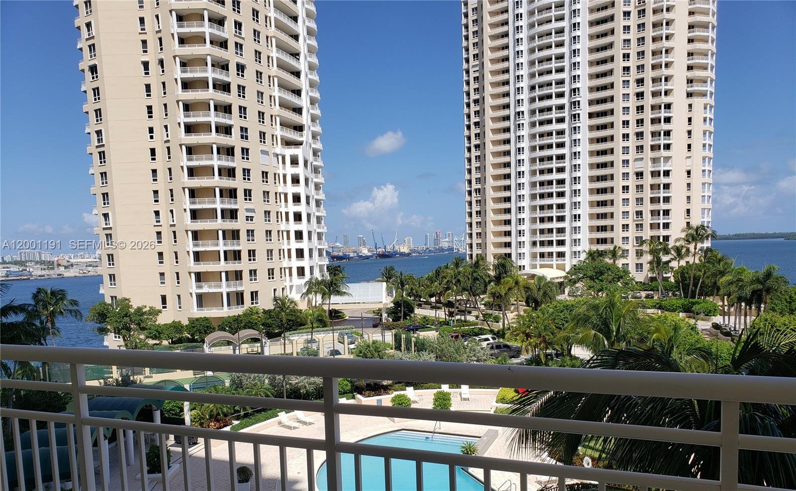 888 Brickell Key Dr #905, Miami FL 33131