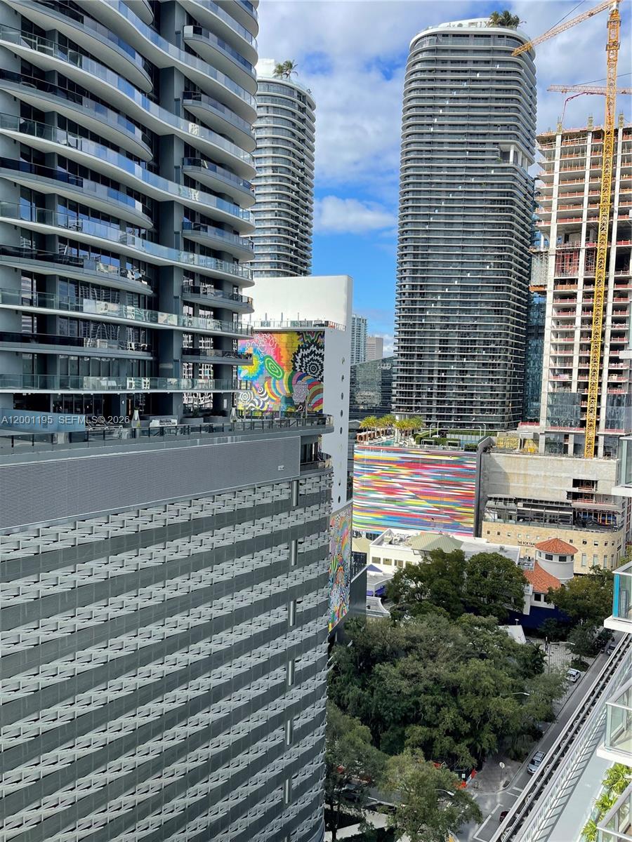 1050 Brickell Ave #1820, Miami FL 33131