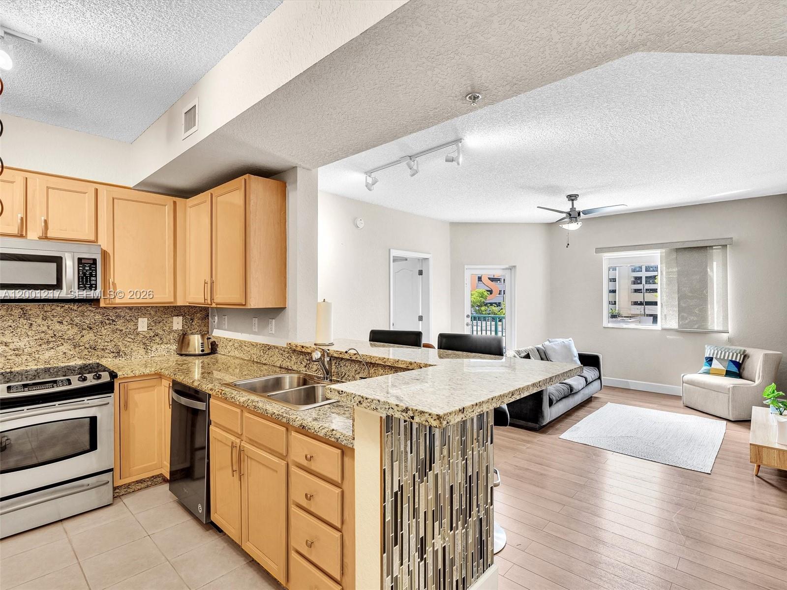 6001 SW 70th St #313, South Miami FL 33143
