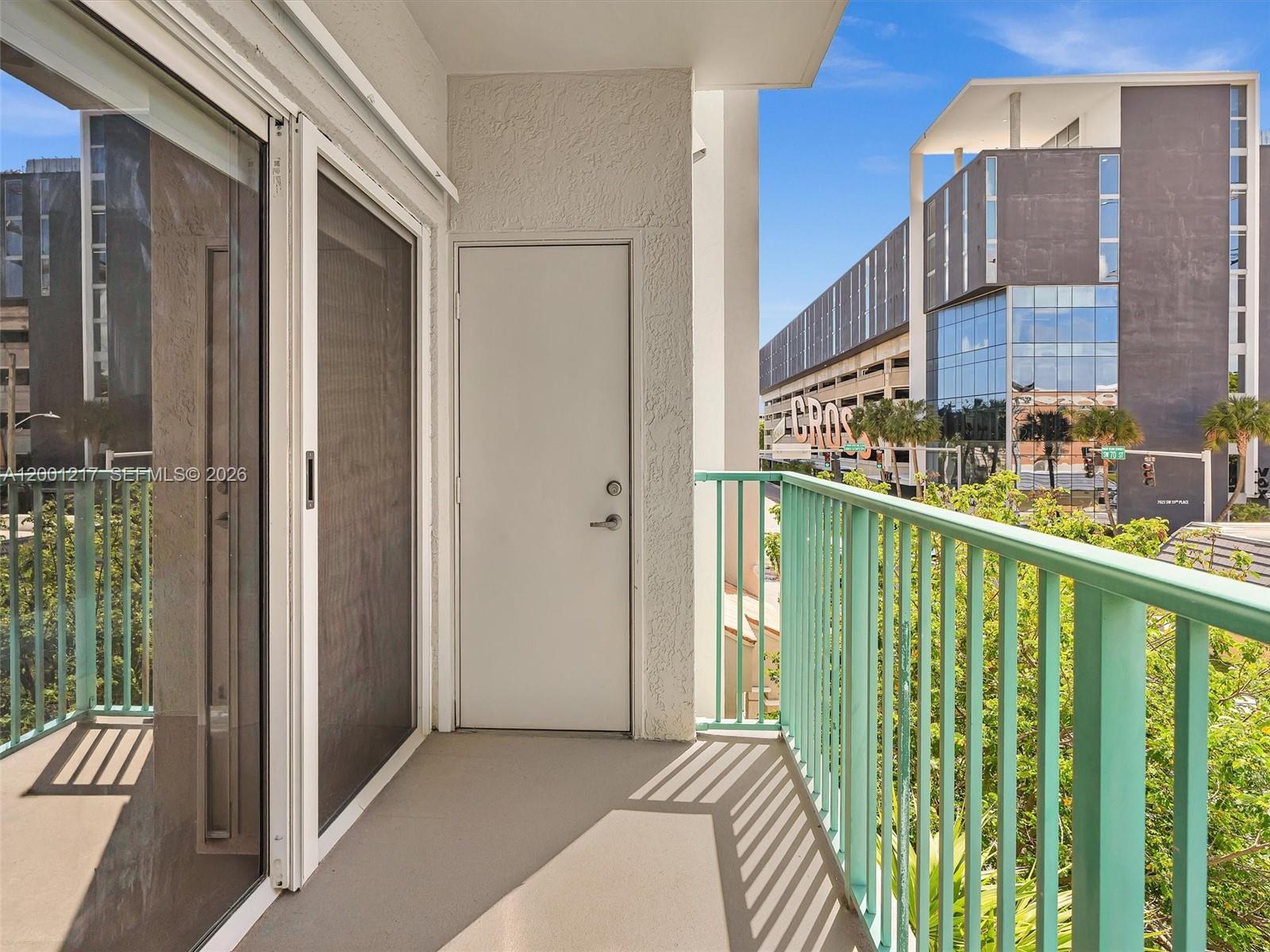 6001 SW 70th St #313, South Miami FL 33143