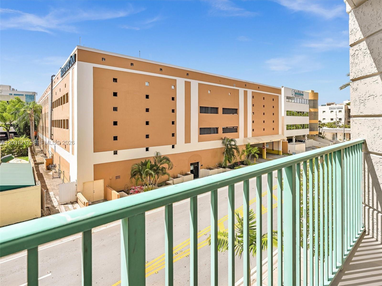 6001 SW 70th St #313, South Miami FL 33143