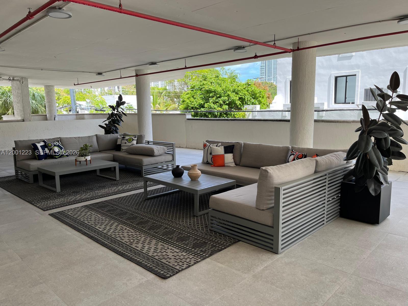 280 SW 20th Rd #504, Miami FL 33129