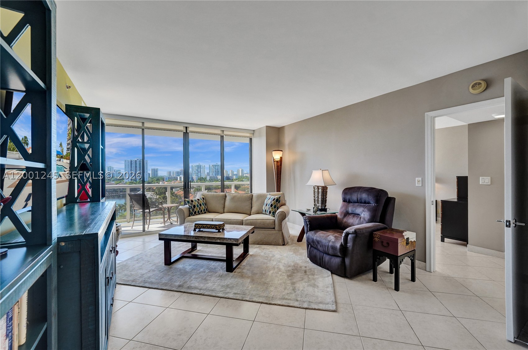 3600 Yacht Club Dr #904, Aventura FL 33180