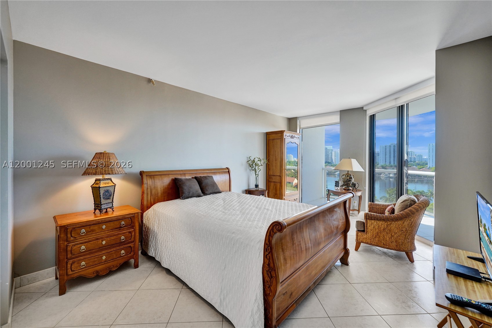 3600 Yacht Club Dr #904, Aventura FL 33180