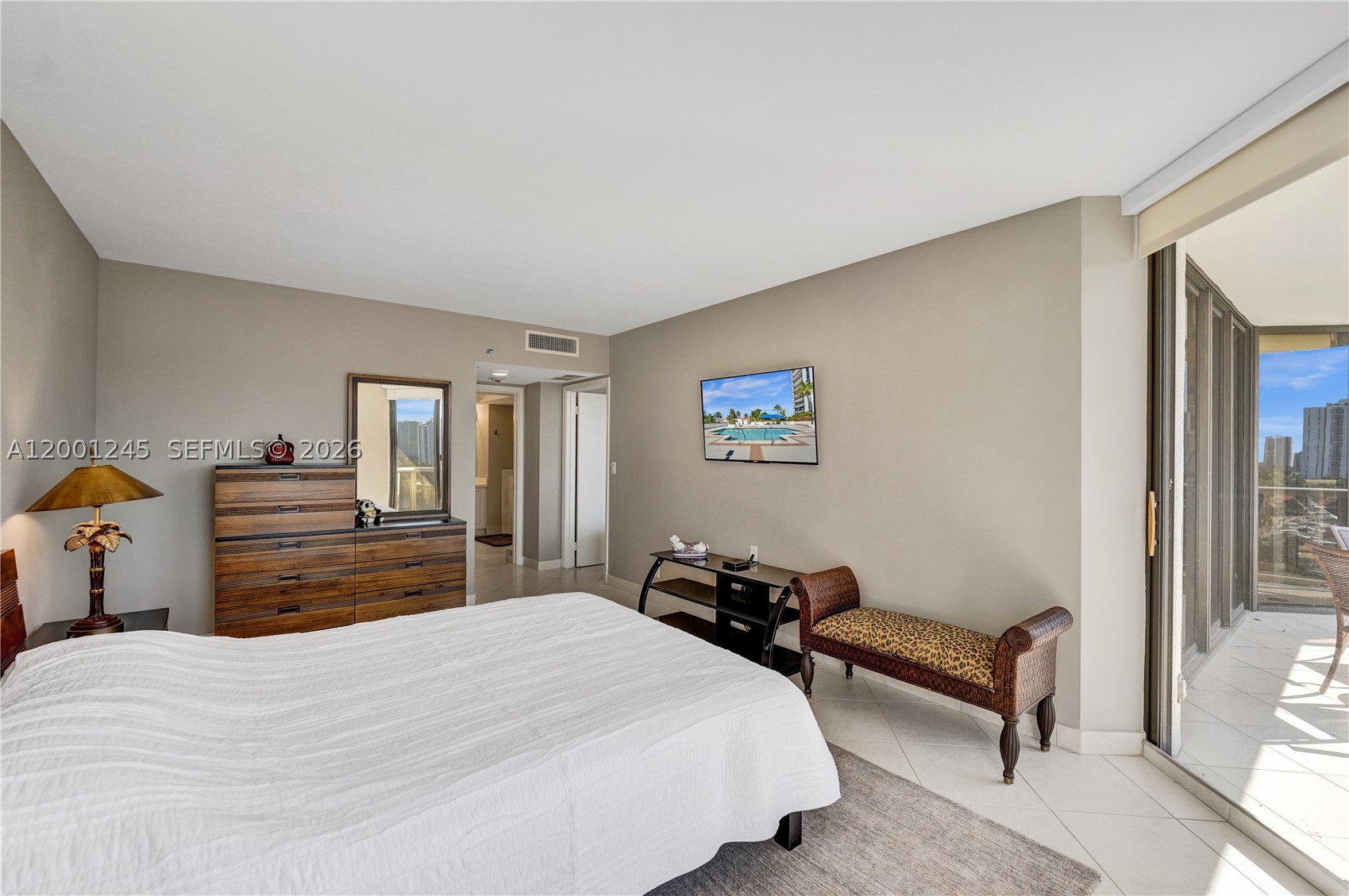 3600 Yacht Club Dr #904, Aventura FL 33180