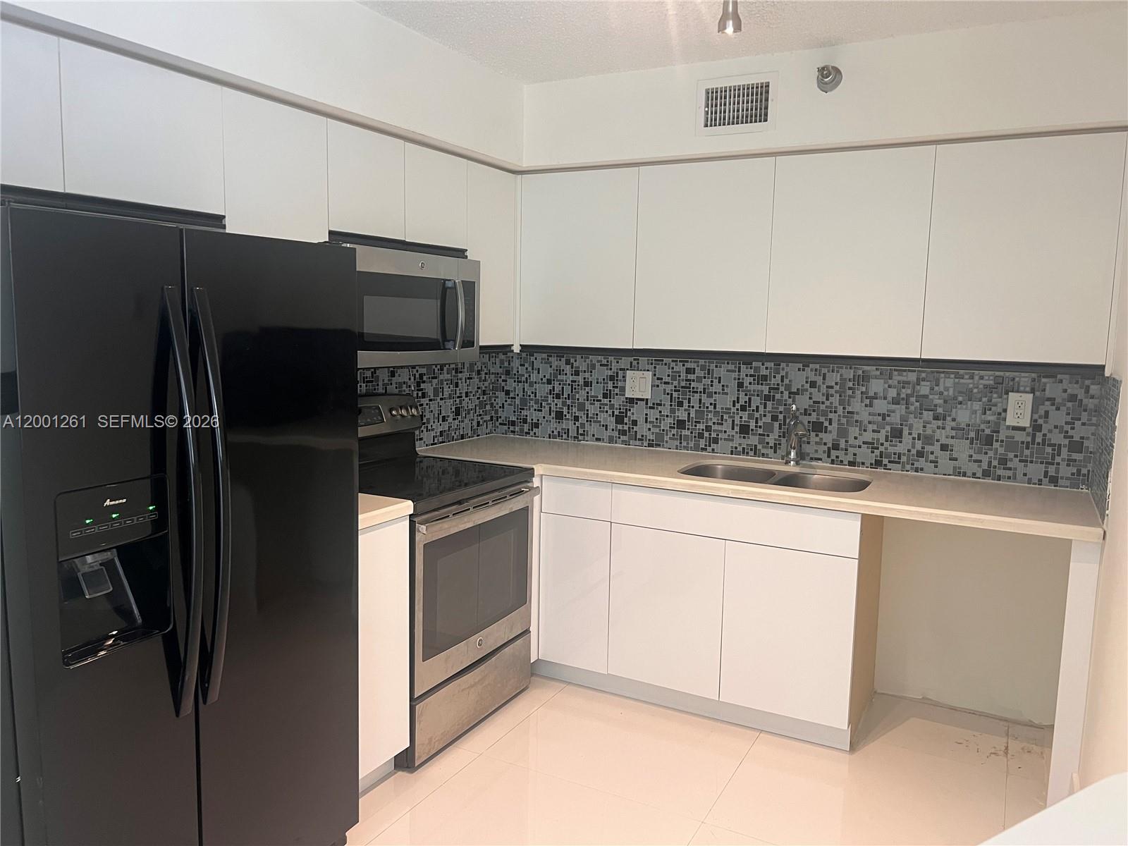 3400 NE 192nd St #303, Aventura FL 33180