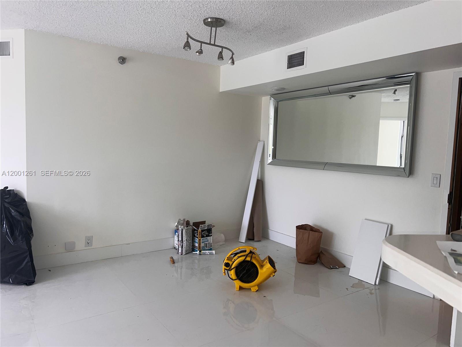3400 NE 192nd St #303, Aventura FL 33180