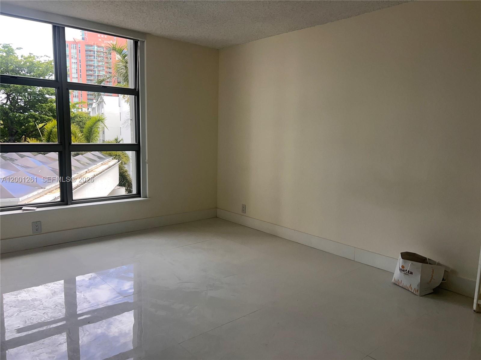 3400 NE 192nd St #303, Aventura FL 33180