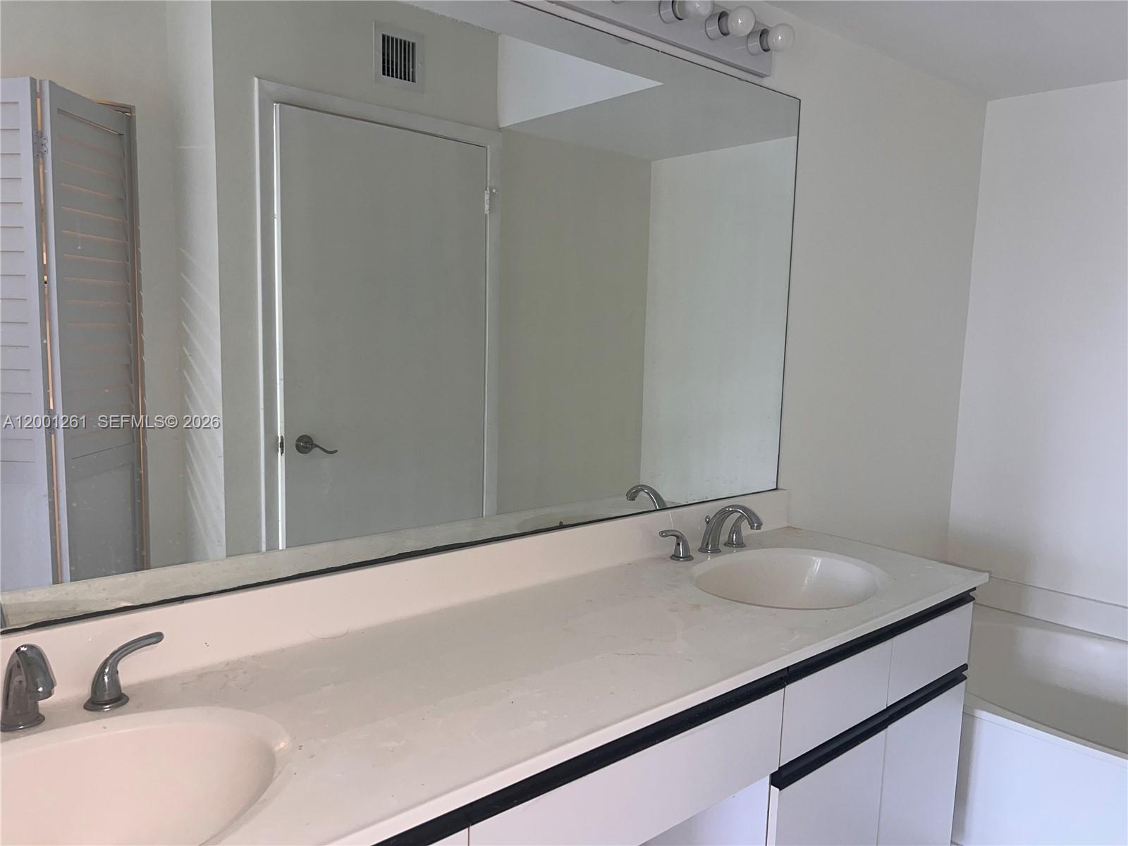3400 NE 192nd St #303, Aventura FL 33180