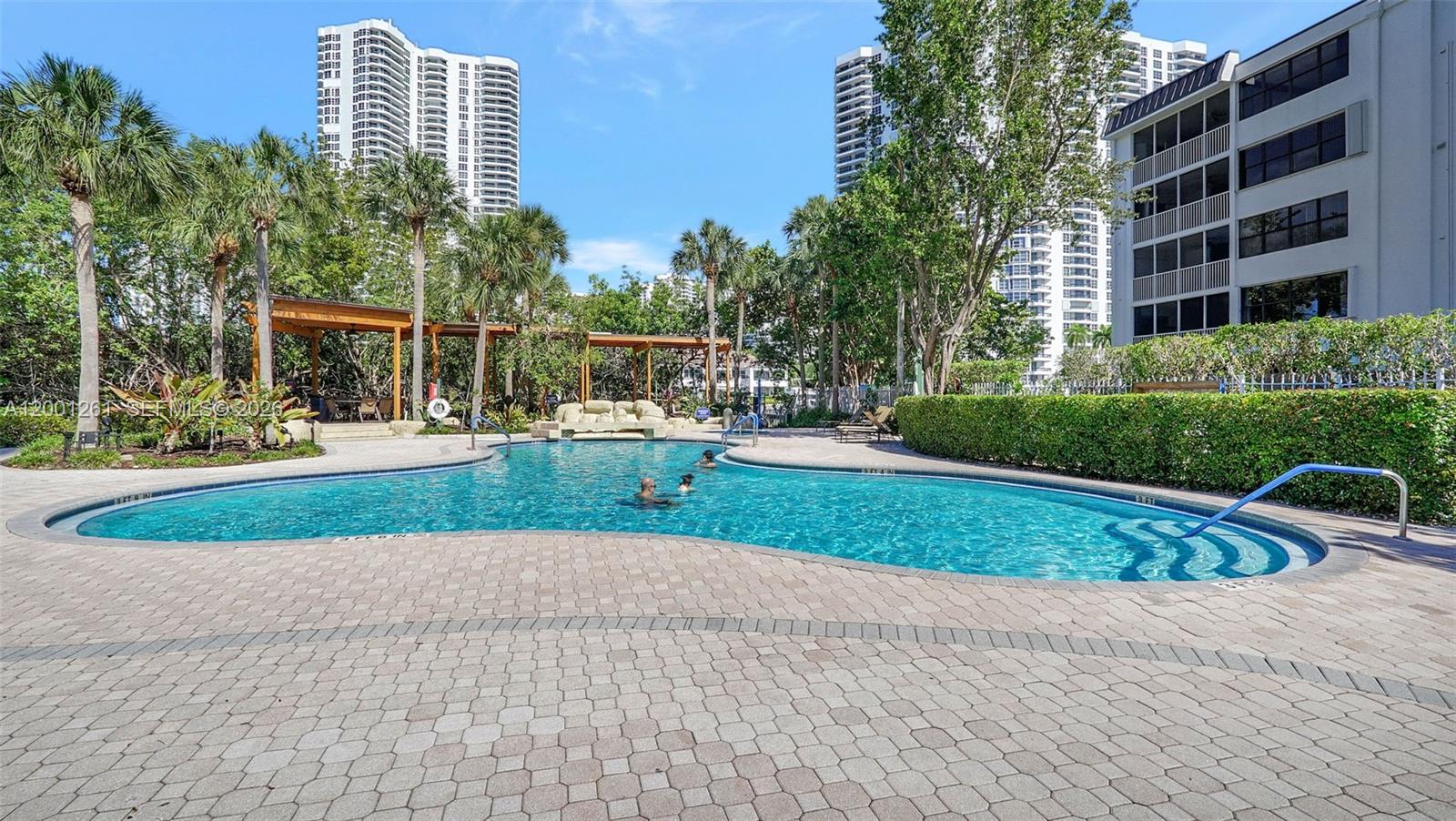 3400 NE 192nd St #303, Aventura FL 33180