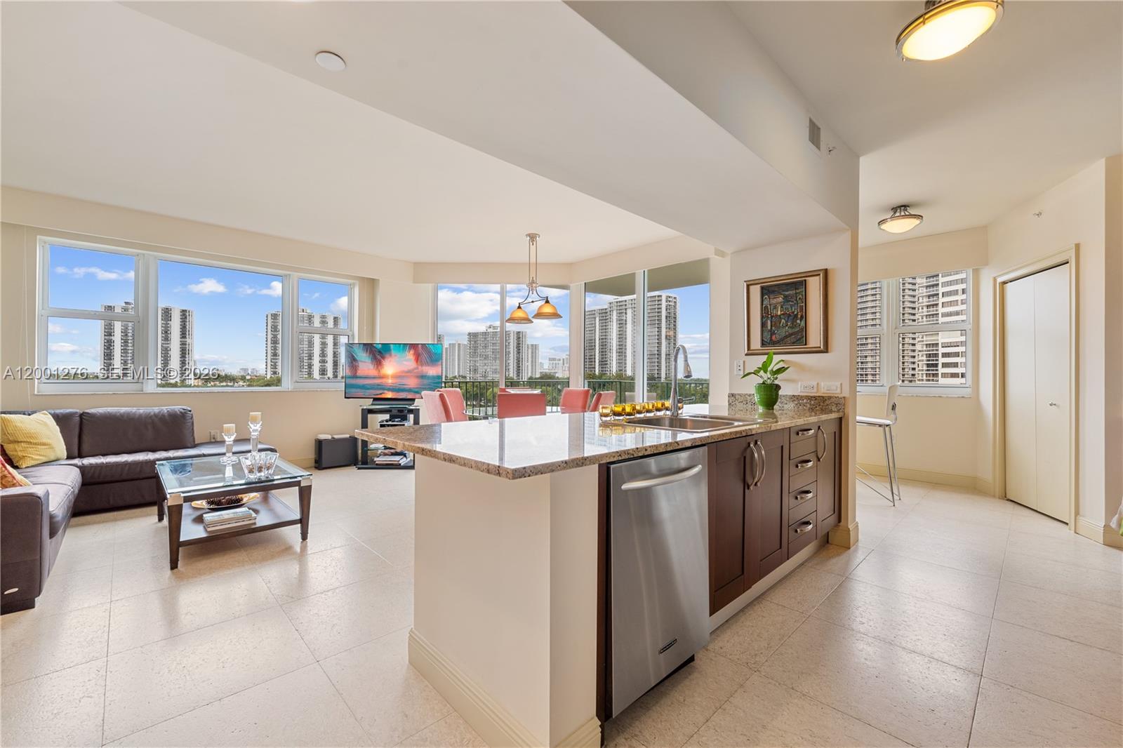 20000 E Country Club Dr #610, Aventura FL 33180