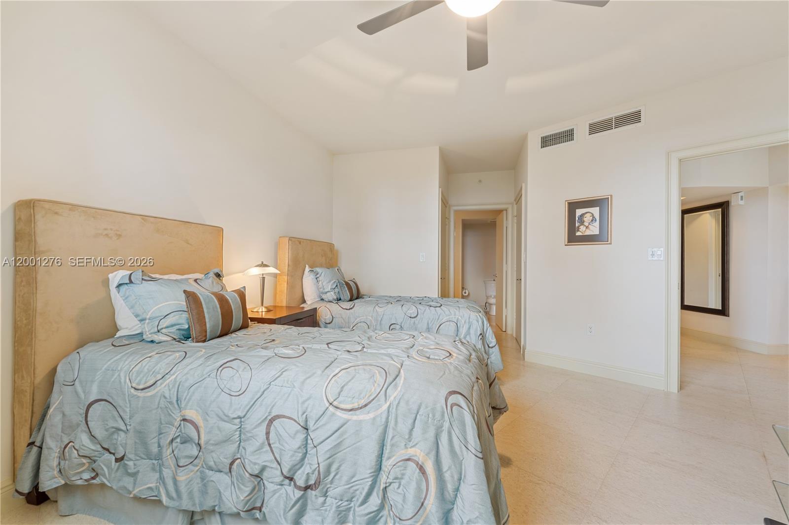20000 E Country Club Dr #610, Aventura FL 33180