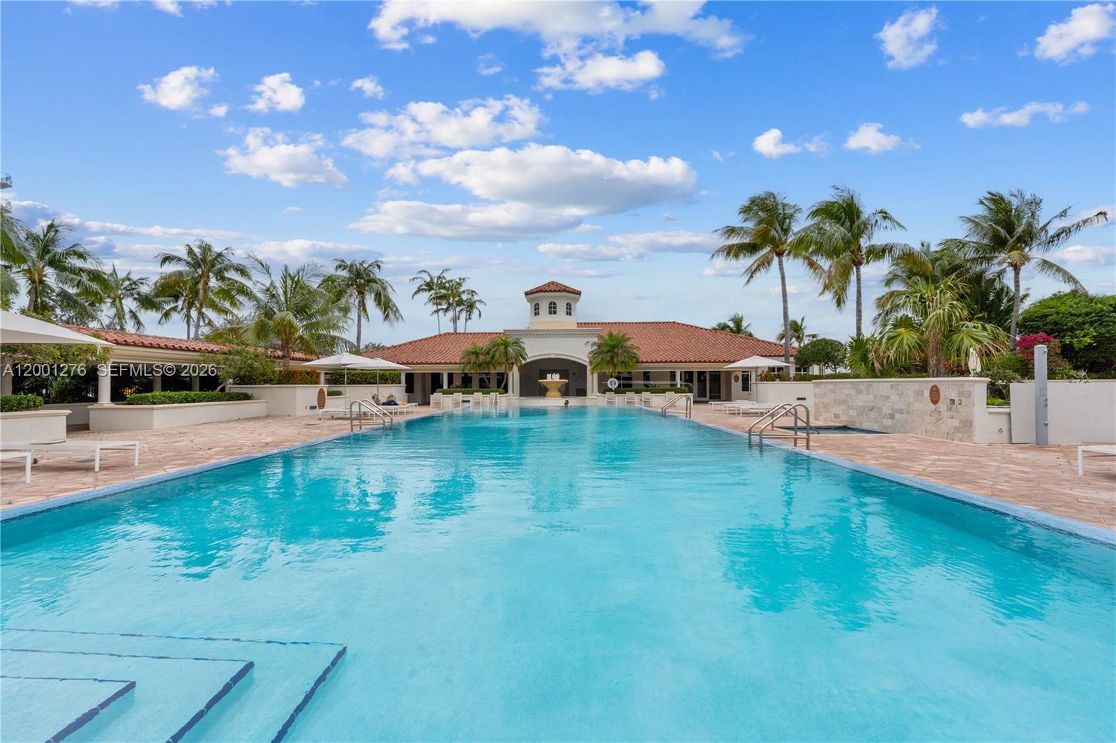 20000 E Country Club Dr #610, Aventura FL 33180