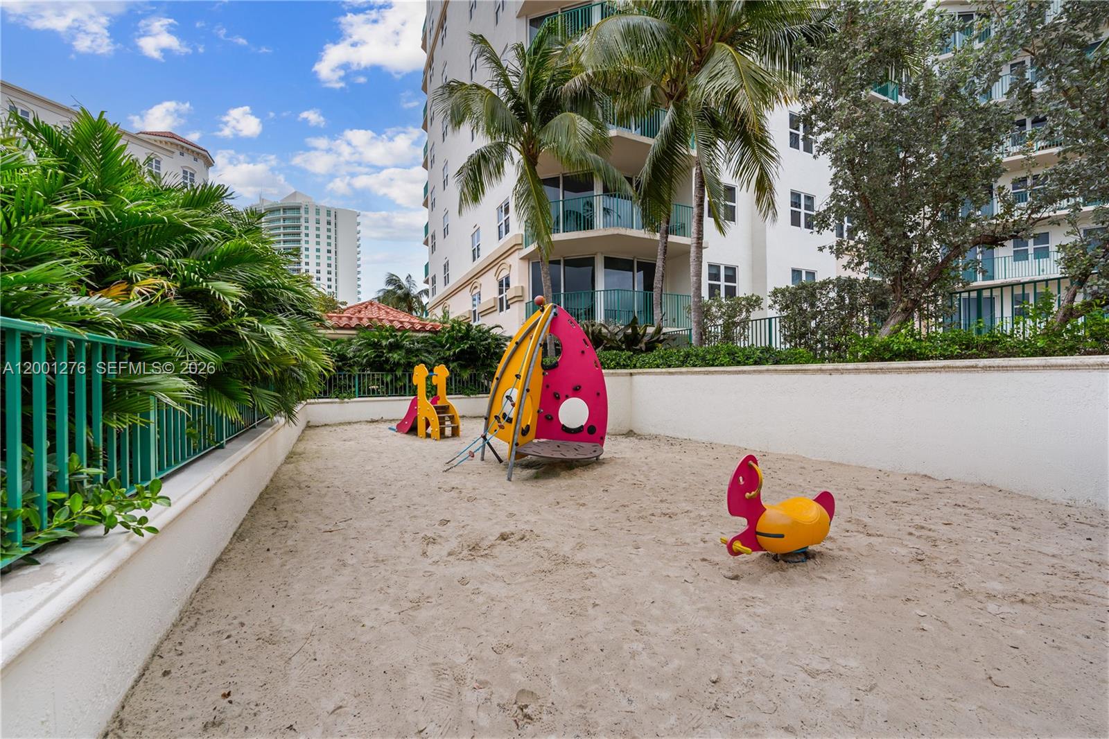 20000 E Country Club Dr #610, Aventura FL 33180