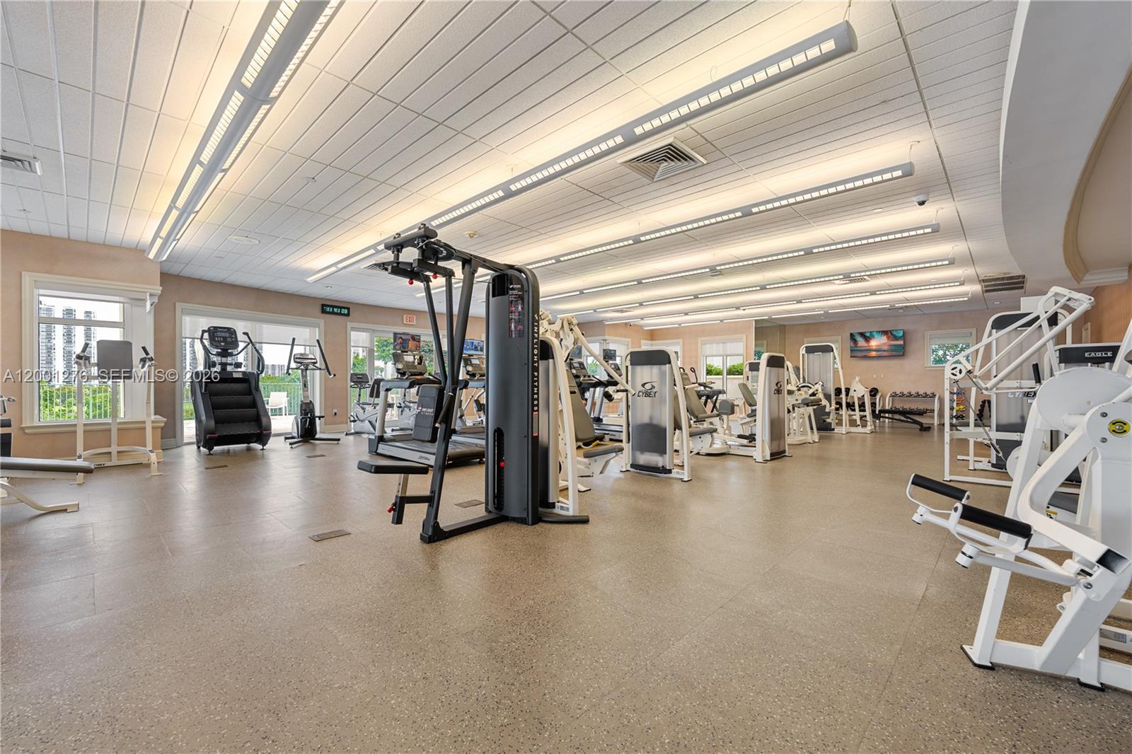 20000 E Country Club Dr #610, Aventura FL 33180