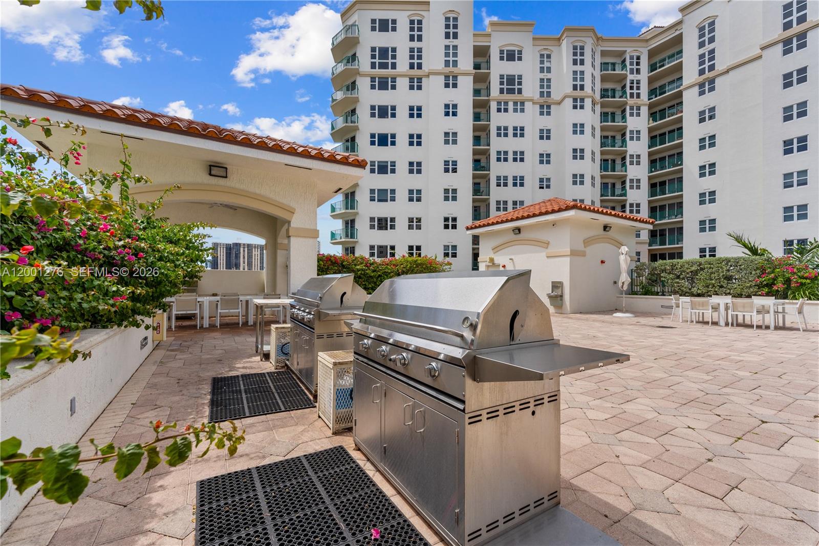 20000 E Country Club Dr #610, Aventura FL 33180