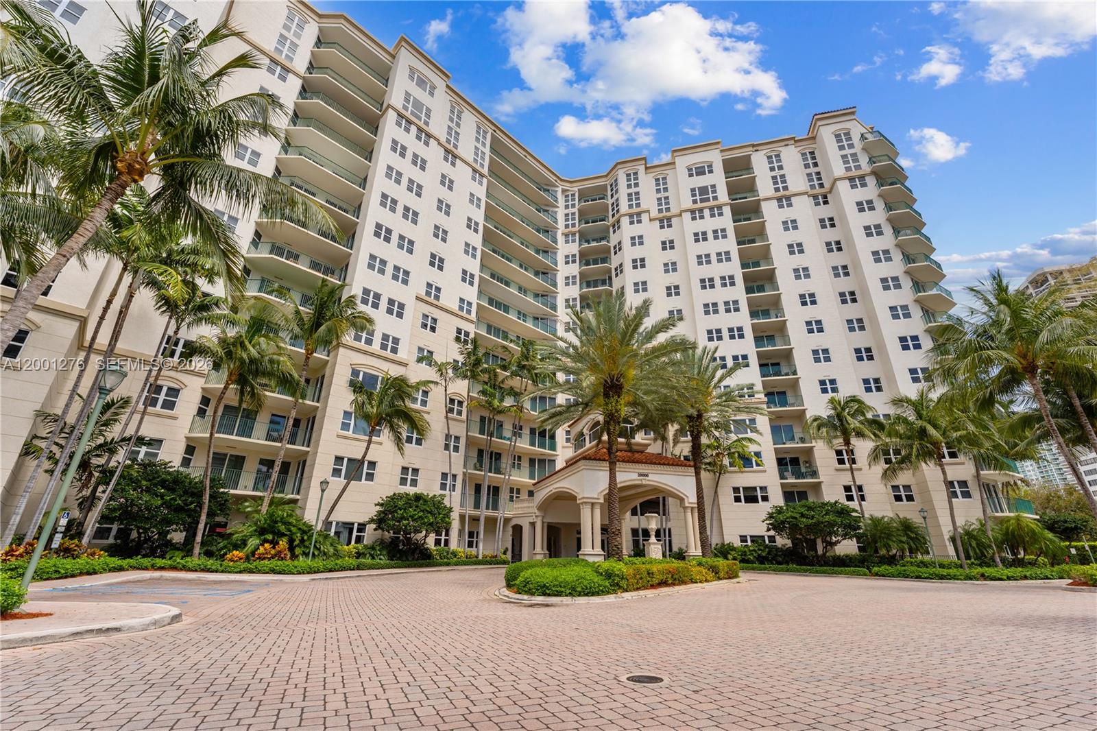 20000 E Country Club Dr #610, Aventura FL 33180