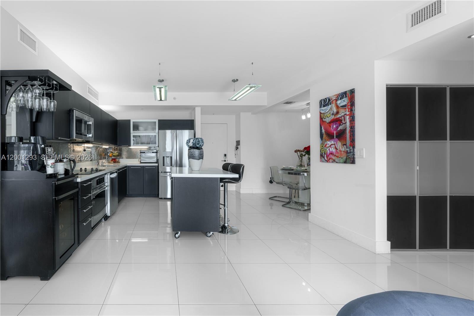 90 SW 3rd St #2116, Miami FL 33130