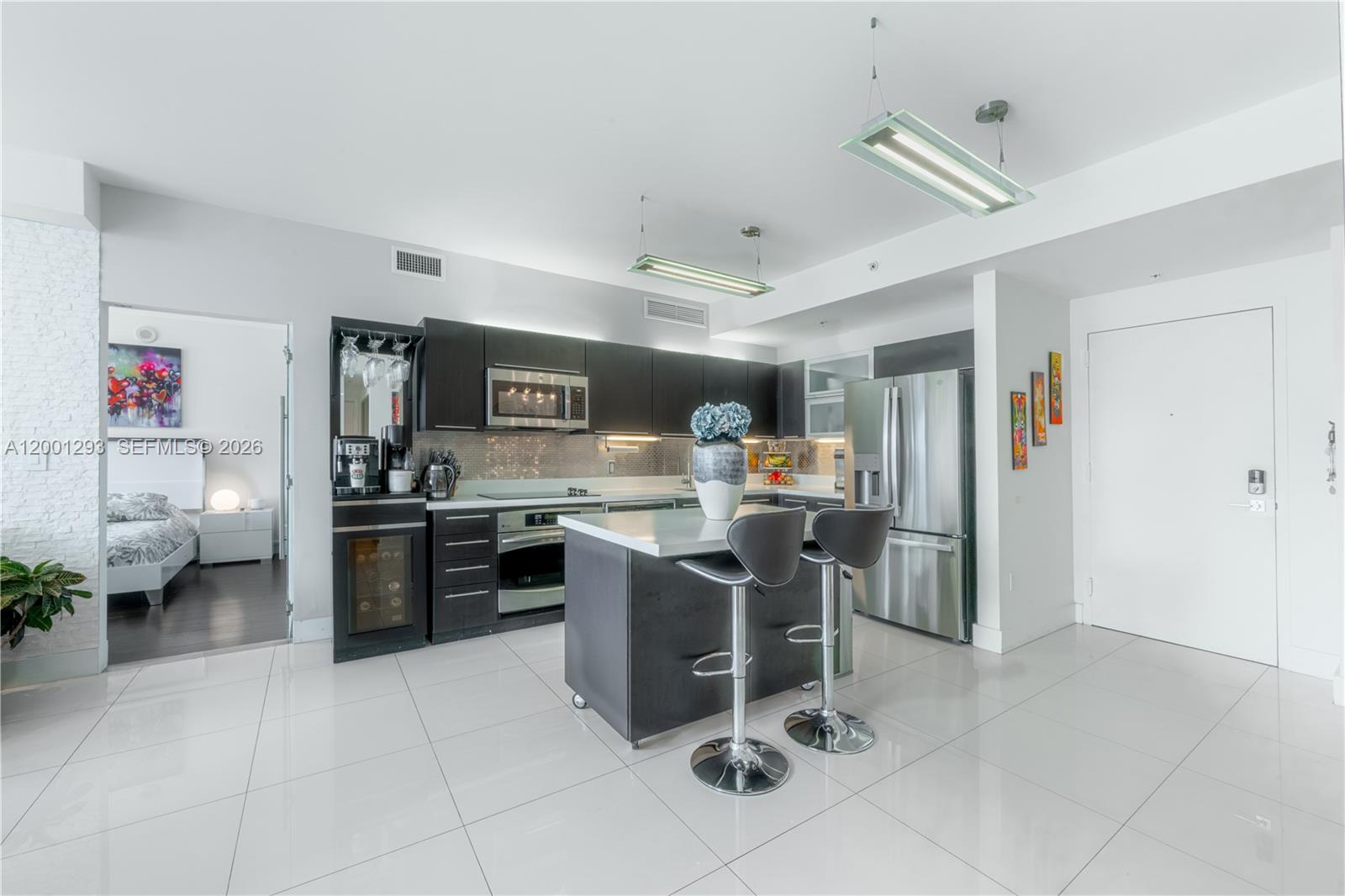 90 SW 3rd St #2116, Miami FL 33130
