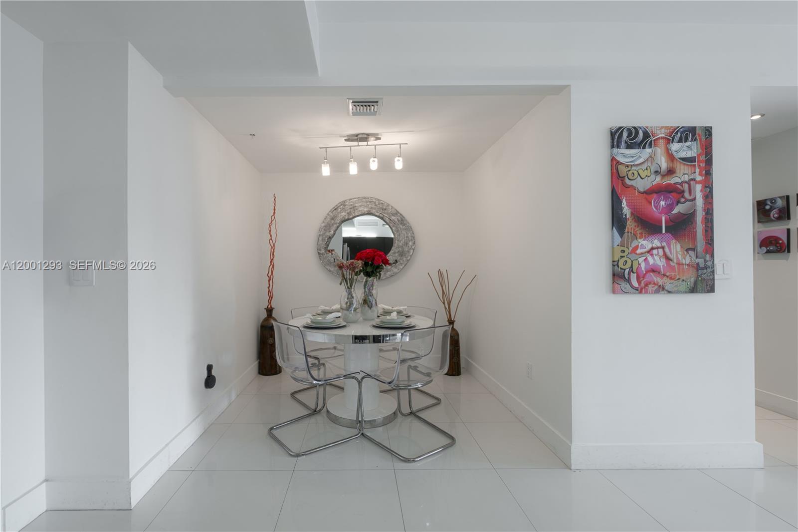 90 SW 3rd St #2116, Miami FL 33130