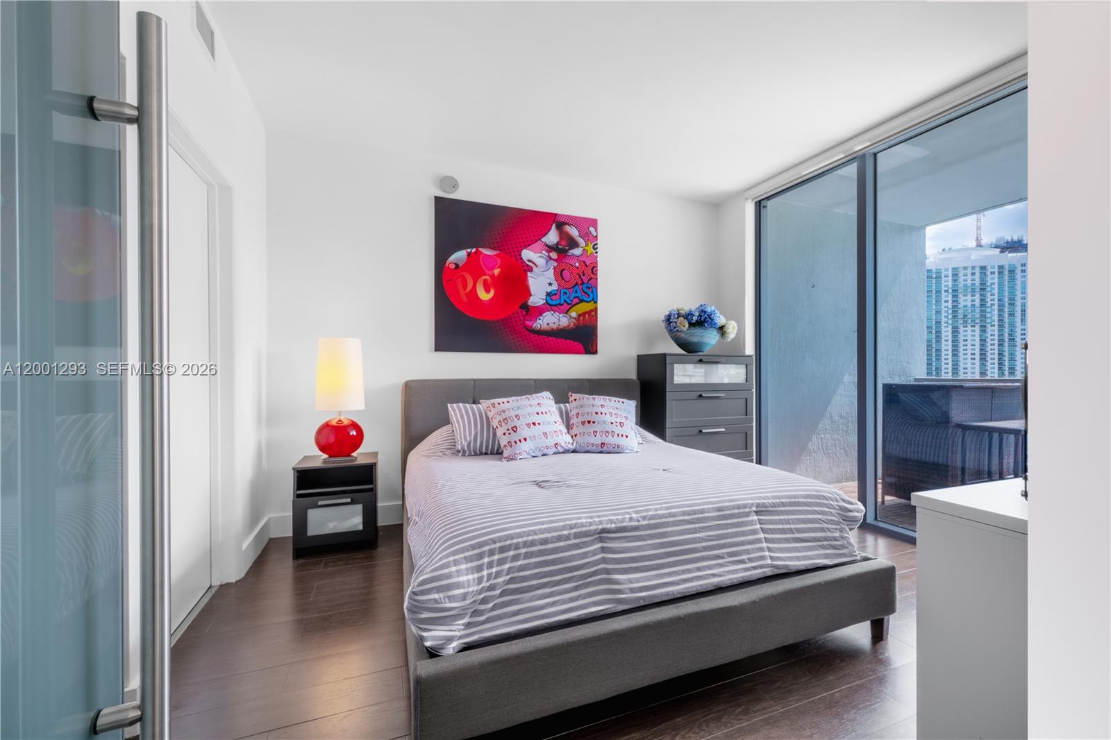 90 SW 3rd St #2116, Miami FL 33130