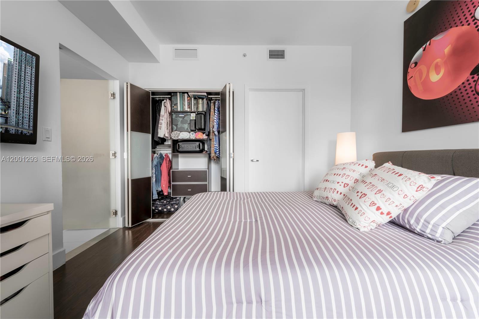 90 SW 3rd St #2116, Miami FL 33130
