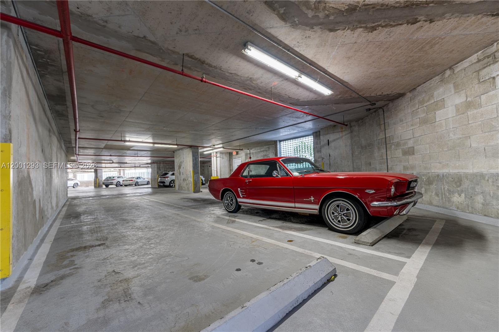 90 SW 3rd St #2116, Miami FL 33130