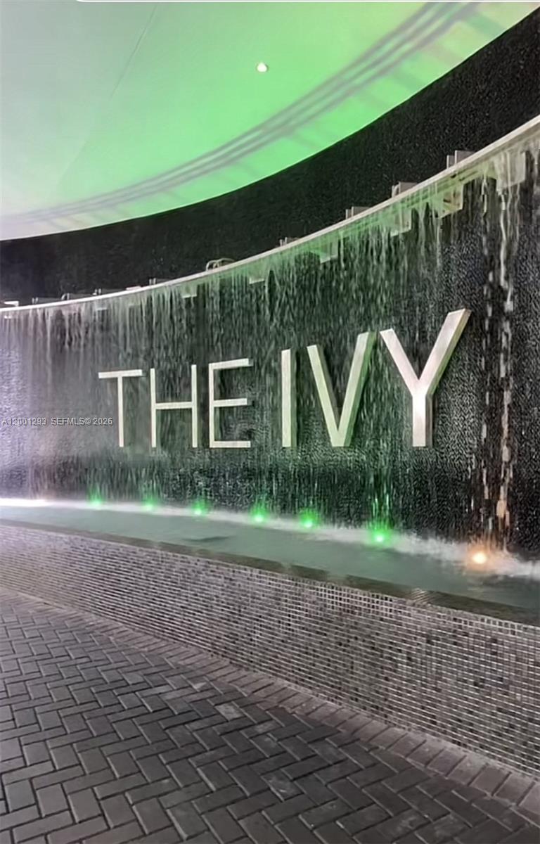 90 SW 3rd St #2116, Miami FL 33130