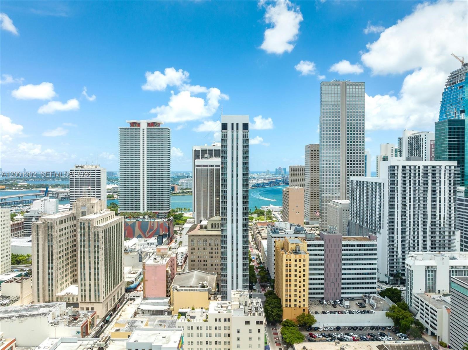 151 SE 1st St #1107, Miami FL 33131