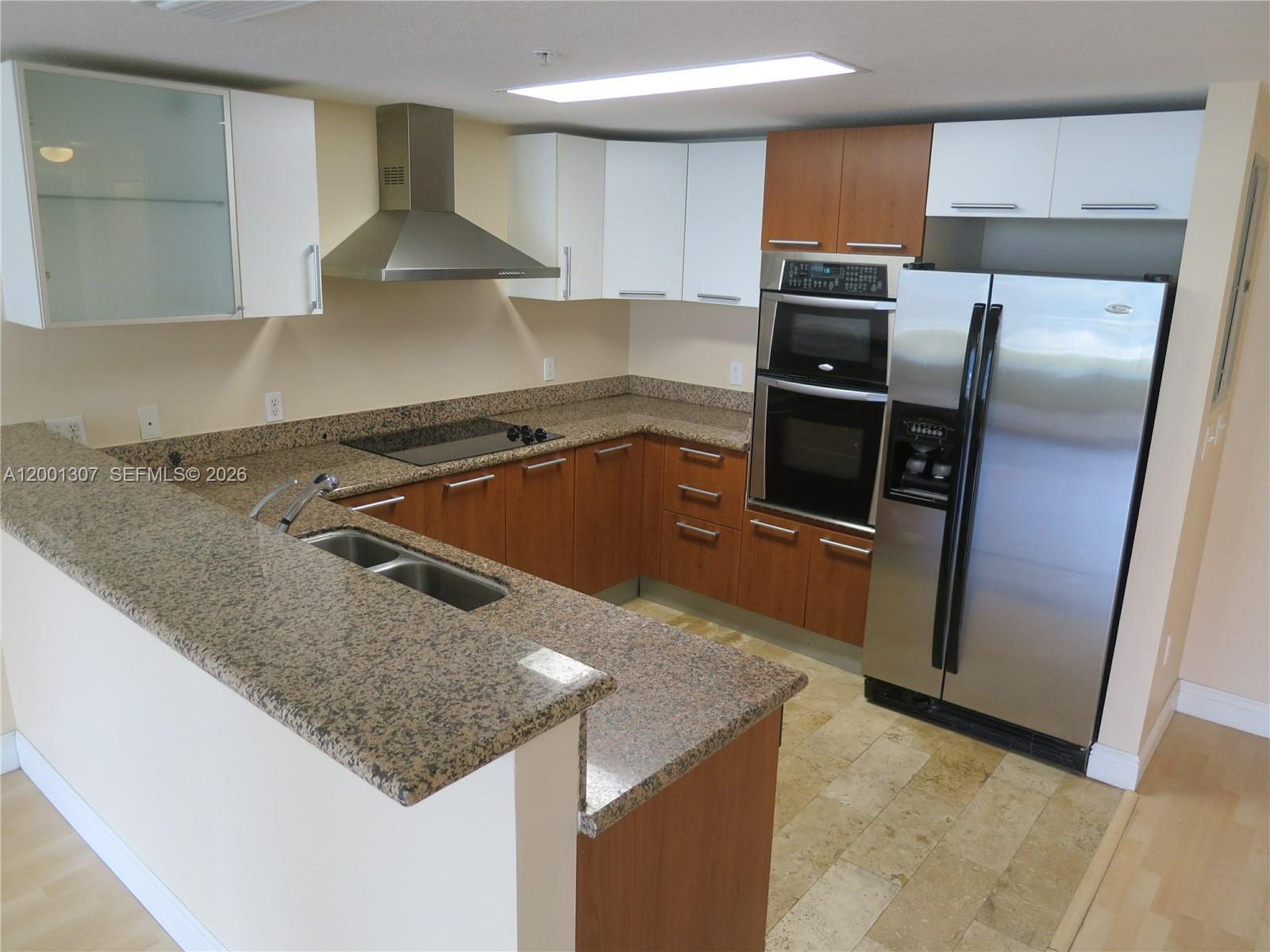 170 SE 14 ST #1507, Miami FL 33131