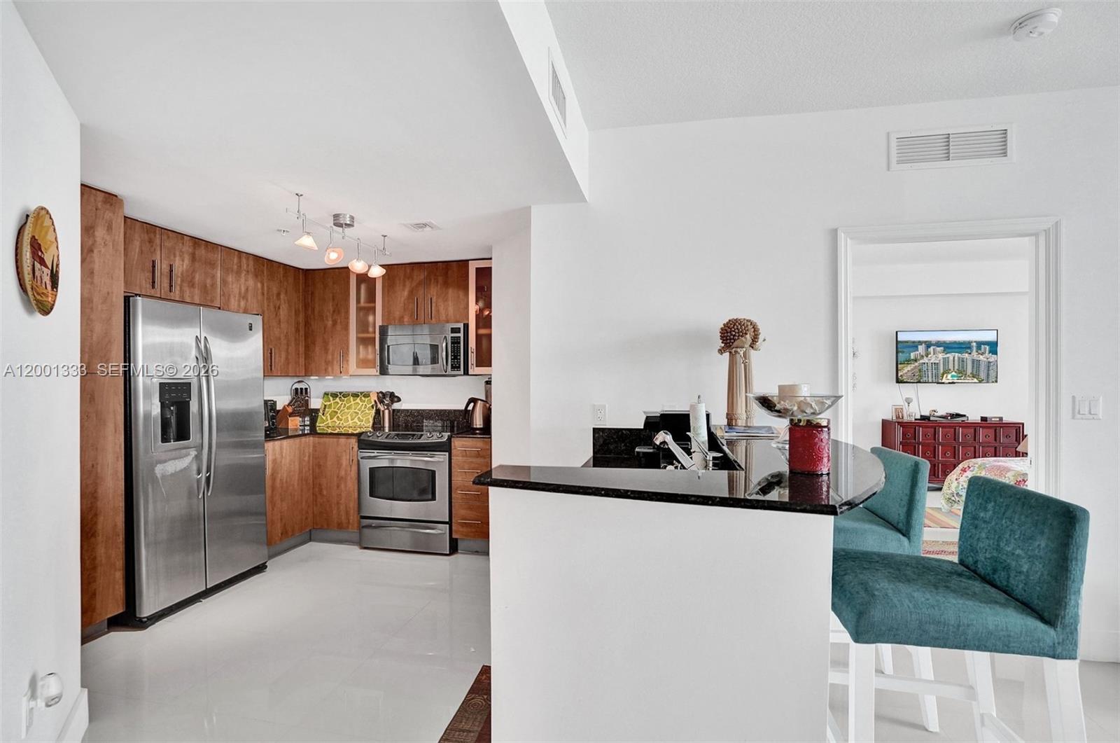 7900 Harbor Island Dr #704, North Bay Village FL 33141