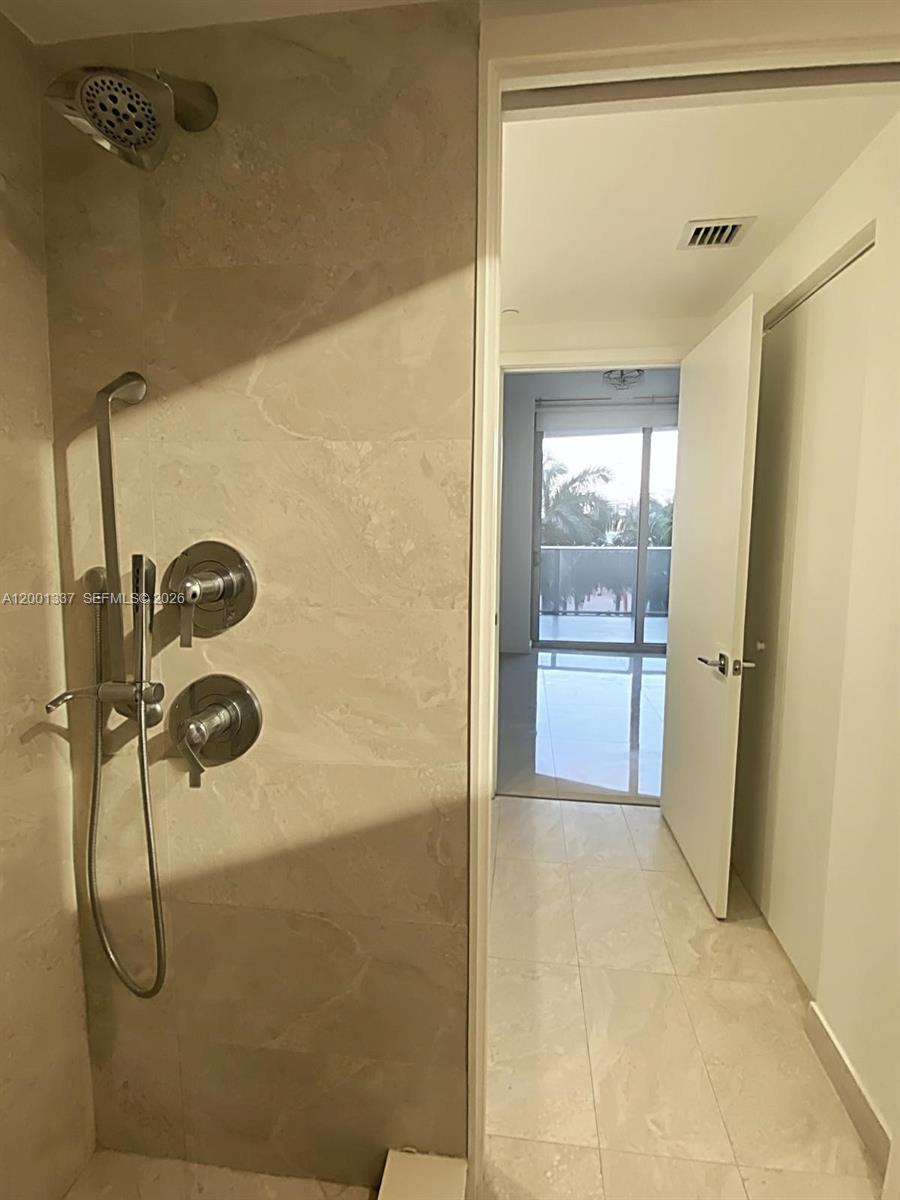 488 NE 18th St #204, Miami FL 33132