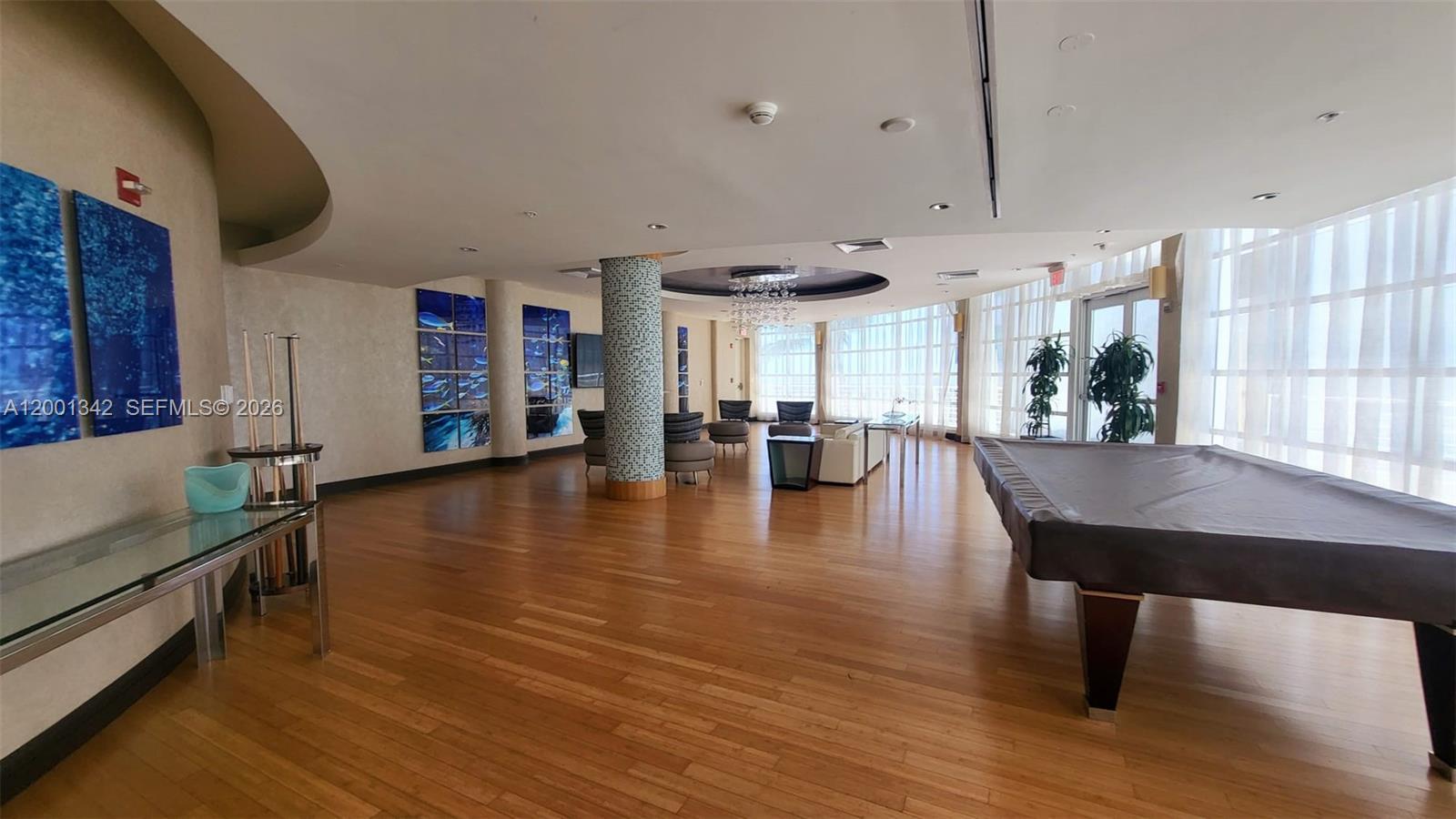 253 NE 2nd St #1004, Miami FL 33132