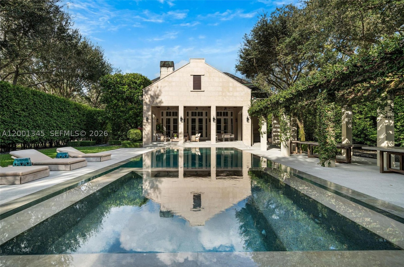 9741 W Suburban Dr, Pinecrest FL 33156