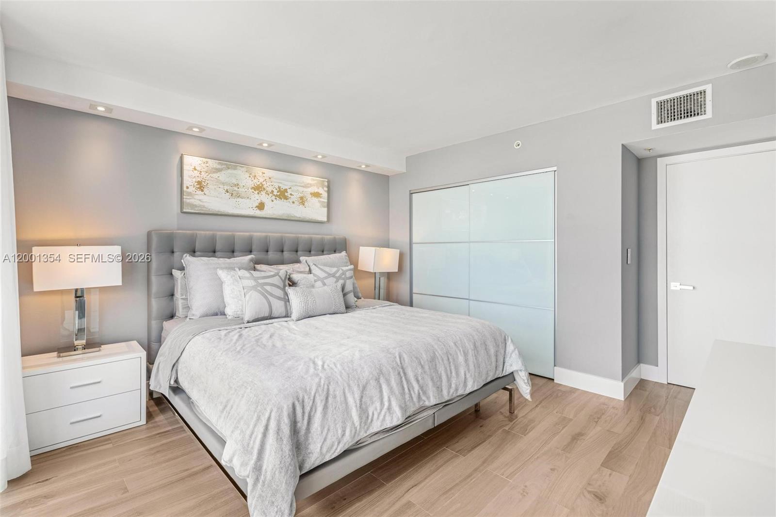 90 Alton Rd #2305, Miami Beach FL 33139