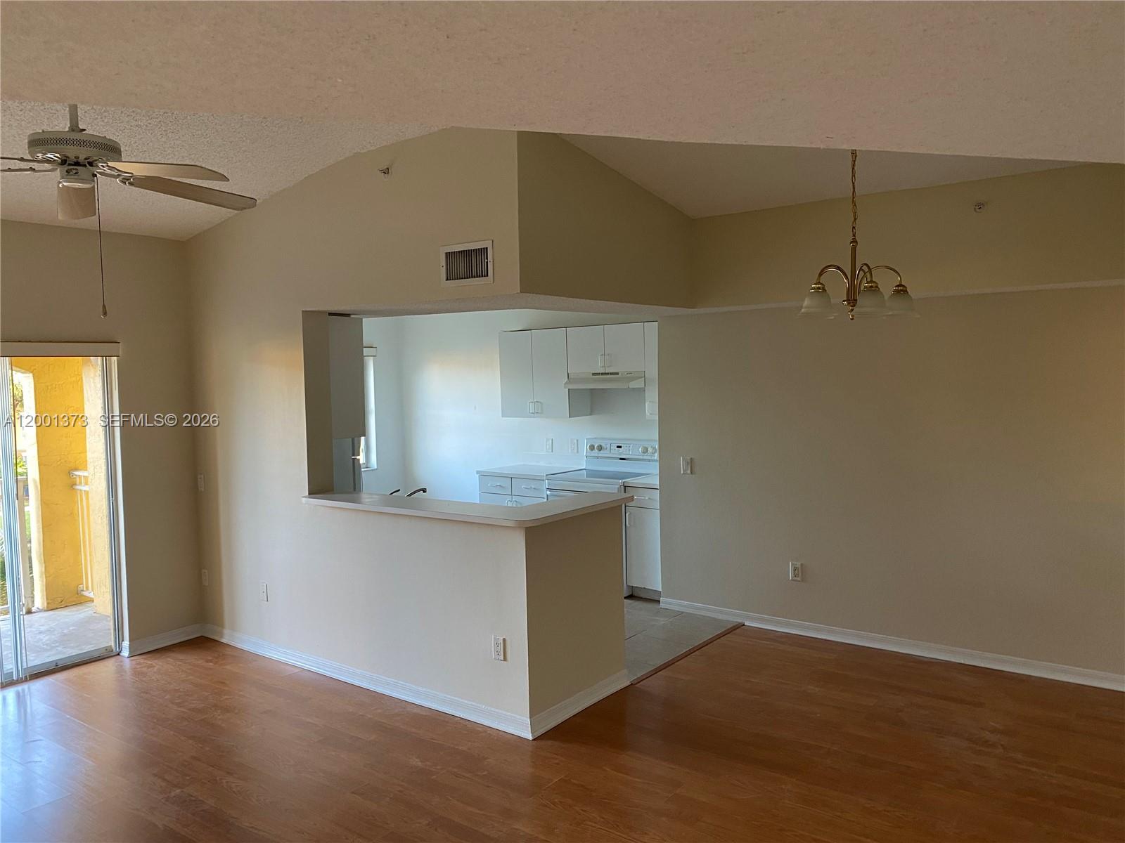 9645 nw 1st ct #1-302, Pembroke Pines FL 33024