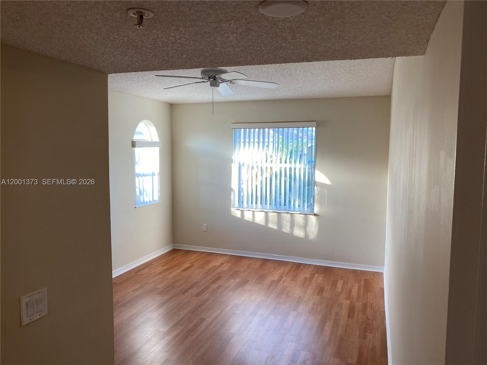9645 nw 1st ct #1-302, Pembroke Pines FL 33024