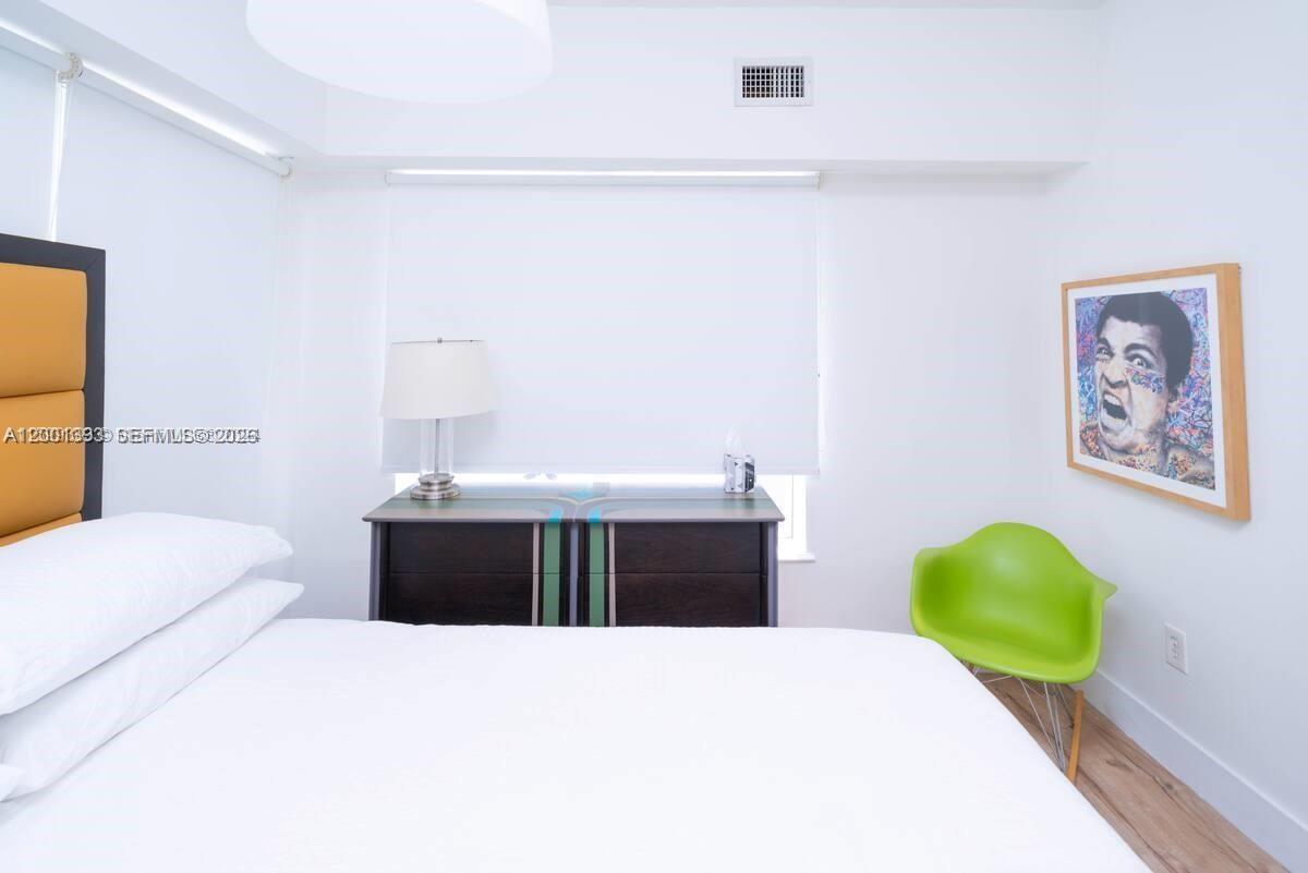 227 1st St #7, Miami Beach FL 33139