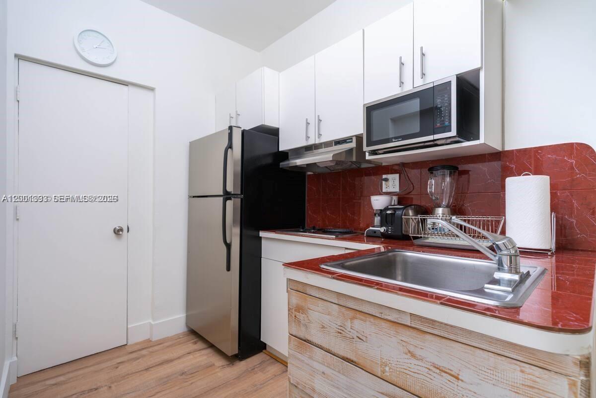 227 1st St #7, Miami Beach FL 33139
