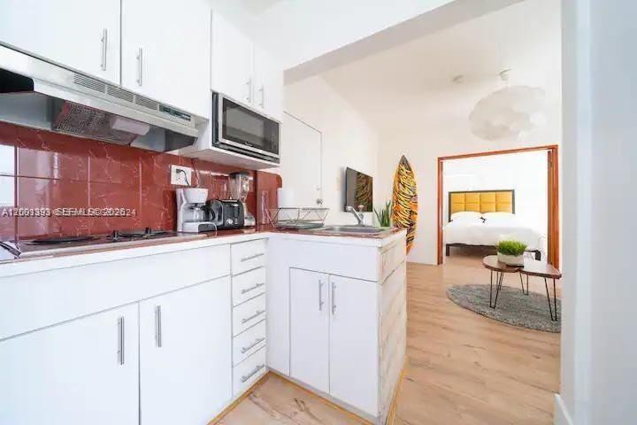 227 1st St #7, Miami Beach FL 33139