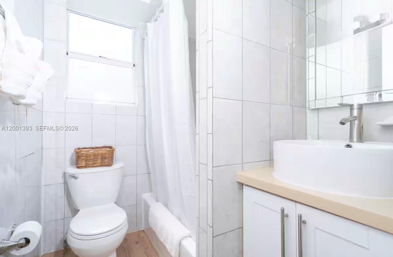 227 1st St #7, Miami Beach FL 33139