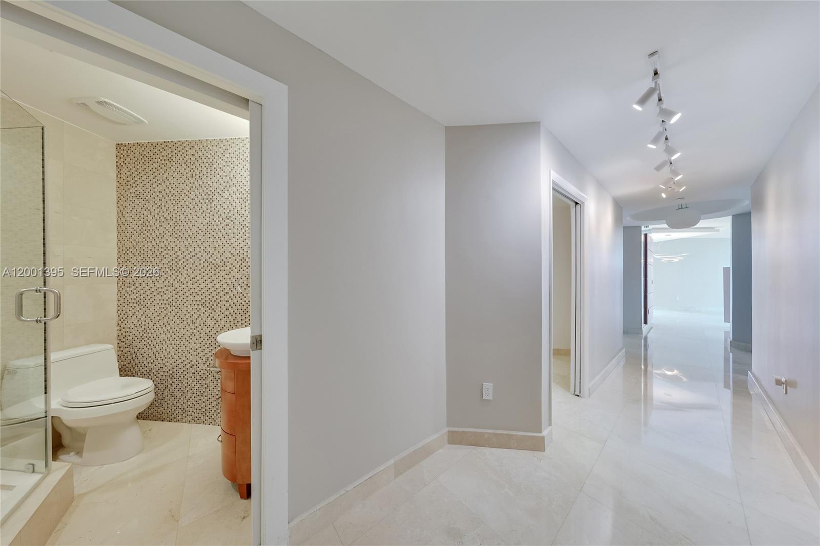 3131 NE 188th St #1-808, Aventura FL 33180