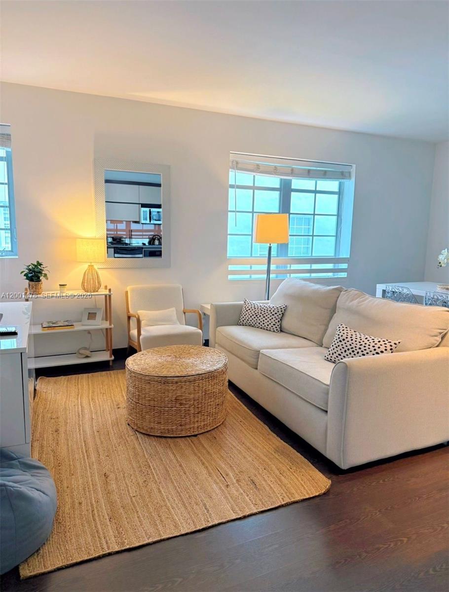 435 21st St #204, Miami Beach FL 33139