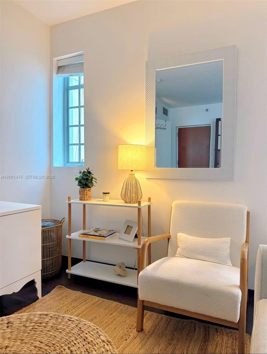 435 21st St #204, Miami Beach FL 33139