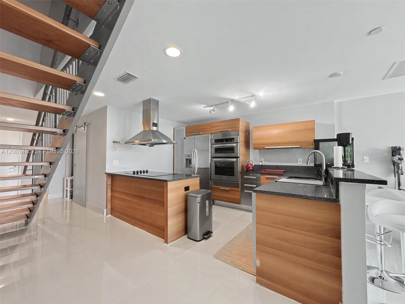 2950 NE 188th St #435, Aventura FL 33180