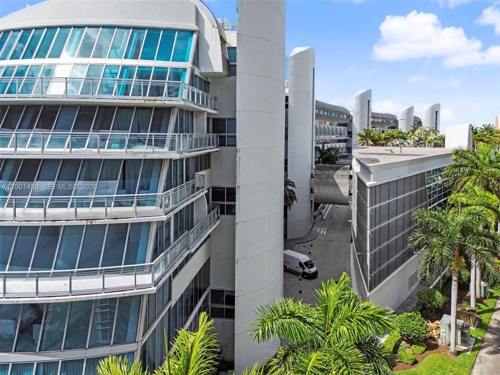 2950 NE 188th St #435, Aventura FL 33180