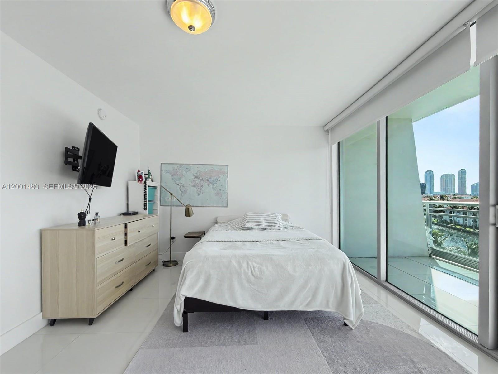 2950 NE 188th St #435, Aventura FL 33180