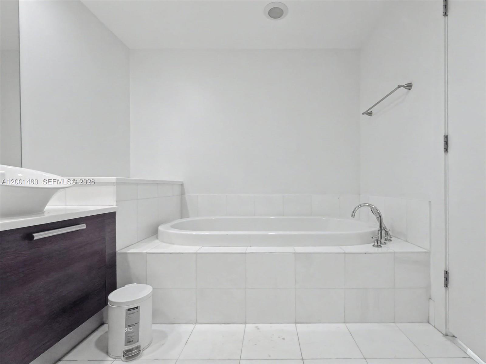 2950 NE 188th St #435, Aventura FL 33180