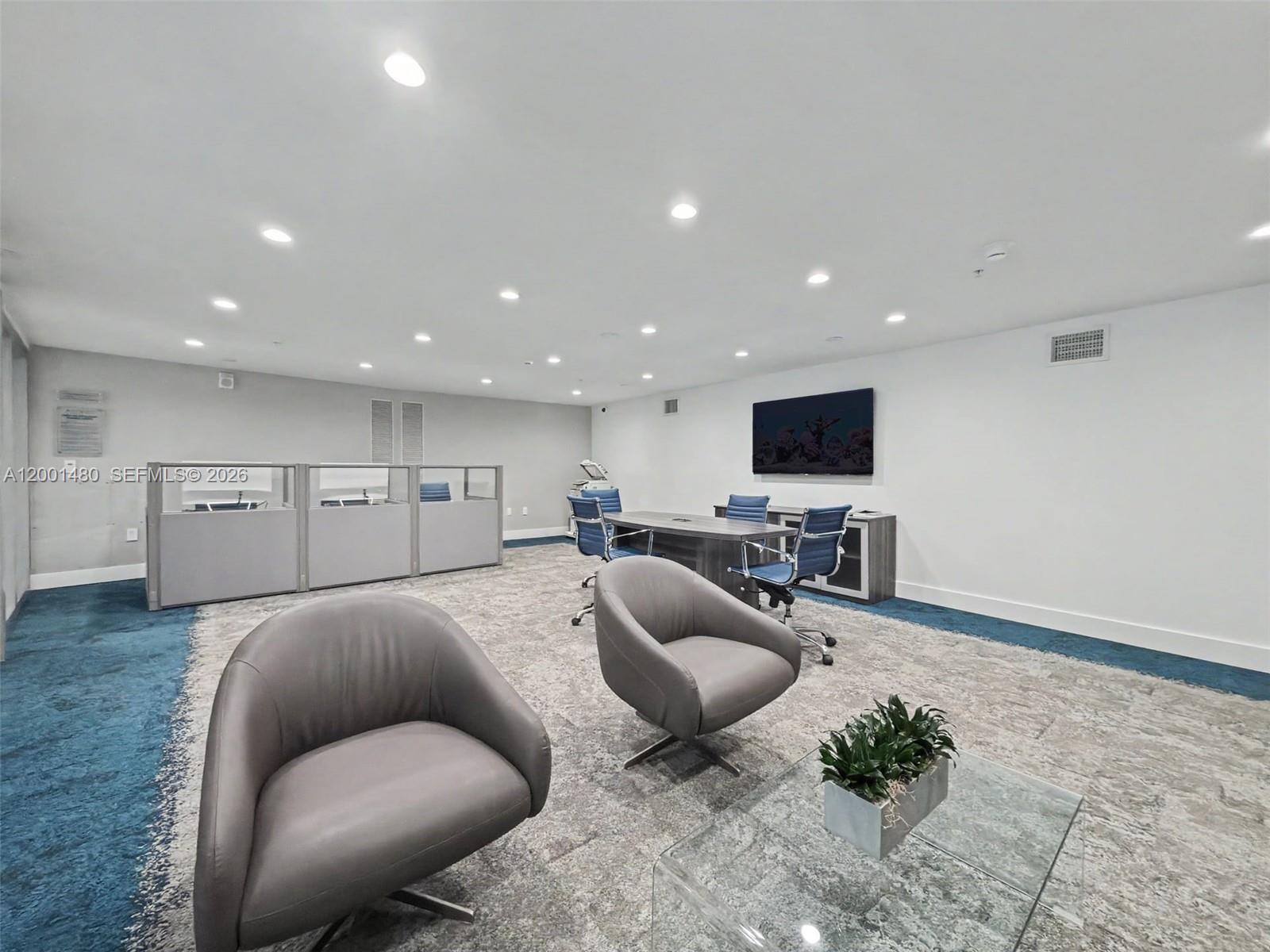 2950 NE 188th St #435, Aventura FL 33180