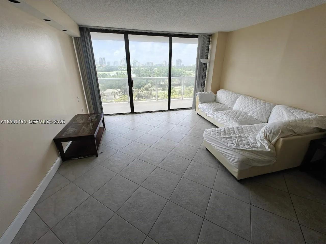 3701 N Country Club Dr #705, Aventura FL 33180